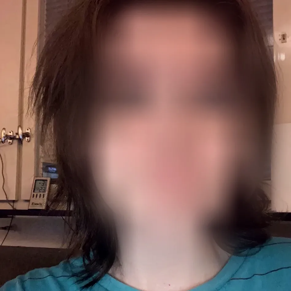 Amara, 29