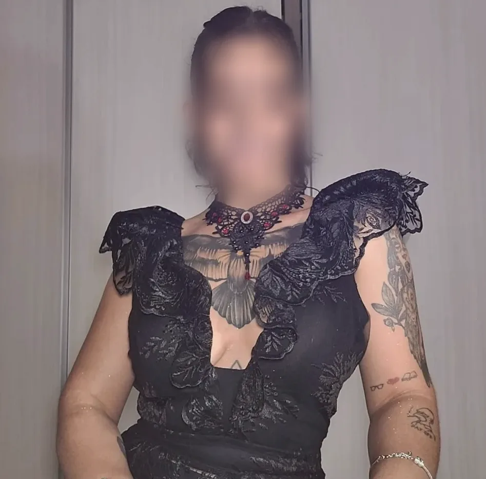 Iona, 30