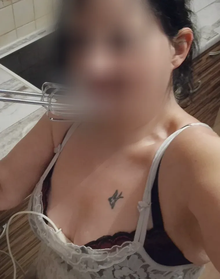 Natasha, 36