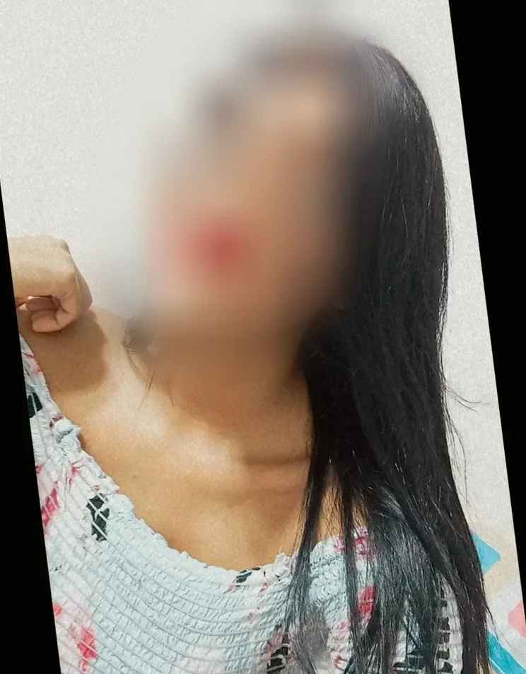 Rosie, 25